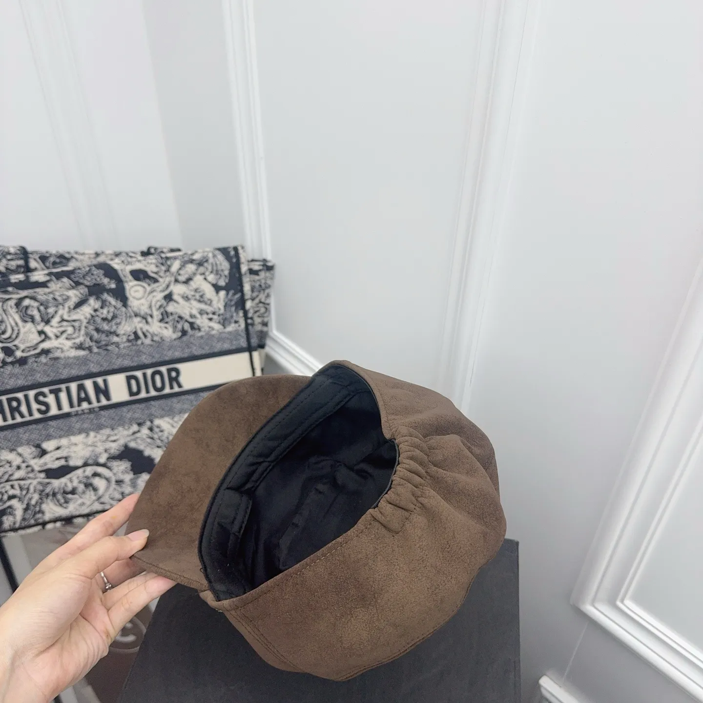 New style for autumn and winter 🤎 Suede Crow Heart Army Cap Heavy Industry Design!